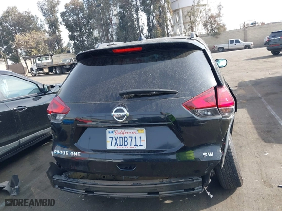 2017 Nissan Rogue S with VIN 5N1AT2MT6HC755526, listed as a IAAI auction lot 41460152 with 46,310 mi miles. Bid and sale history available at carsss.com. Image 17.