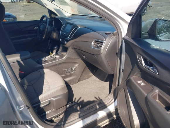 2018 Chevrolet Equinox LT with VIN 2GNAXJEV6J6284163, listed as a IAAI auction lot 41954789 with 264,728 mi miles. Bid and sale history available at carsss.com. Image 5.