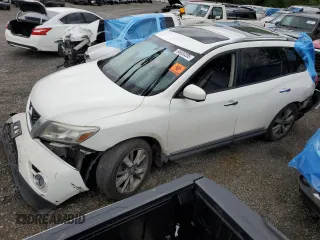 2014 Nissan Pathfinder S with VIN 5N1AR2MM2EC704401, listed as a Copart auction lot 56030205 with 156,056 mi miles and Salvage title. Bid and sale history available at DreamBid. Image 1.