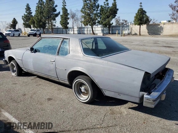 1979 Chevrolet Caprice z VIN 1N47L9C124570, wystawiony jako Copart lot #48075605 z przebiegiem 7219 mil mil oraz Czysty tytuł • Clean title. Historia ofert i sprzedaży dostępna na DreamBid. Obrazek 2.