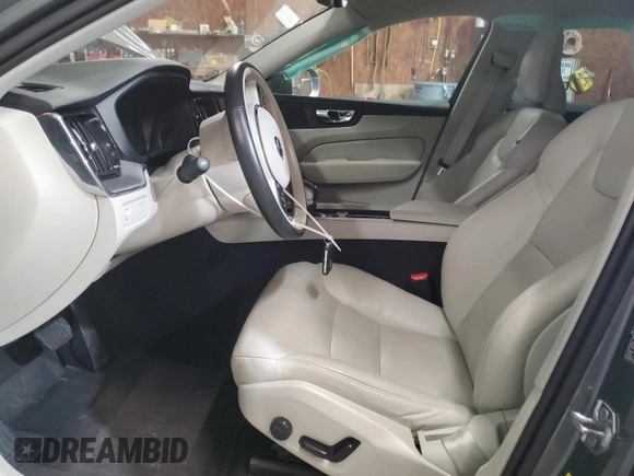 2020 Volvo XC60 Momentum with VIN YV4A22RK7L1410661, listed as a Copart auction lot 53237445 with 57,819 mi miles and Salvage title. Bid and sale history available at DreamBid. Image 7.
