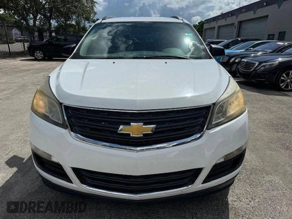 2016 Chevrolet Traverse LS with VIN 1GNKRFED2GJ236027, listed as a Copart auction lot 41712055 with 117,234 mi miles and Salvage Title. Bid and sale history available at carsss.com. Image 5.