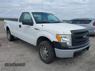 2013 Ford F-150 XL with VIN 1FTMF1EM1DKF11213, listed as a IAAI auction lot 40984100 with 117,793 mi miles. Bid and sale history available at carsss.com. Image 1.
