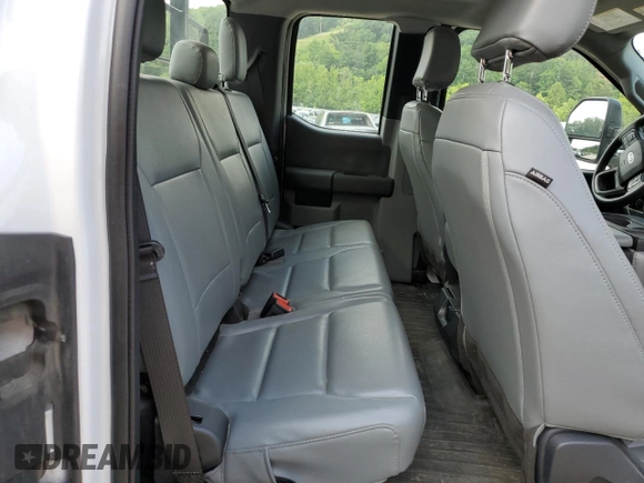 2023 Ford F-250 XL с VIN 1FT7X2BA7PEC78466, выставлен на аукционе Copart как лот 60484385 с пробегом 65 359 миль миль и Списание • Salvage title. История ставок и продаж доступна на DreamBid. Изображение 10.