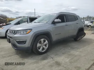 2018 Jeep Compass Latitude with VIN 3C4NJDBBXJT230562, listed as a Copart auction lot 51634095 with 74,464 mi miles and Salvage Title. Bid and sale history available at carsss.com. Image 1.