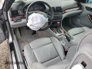 2005 BMW 3 Series 325Ci with VIN WBABW33425PL36431, listed as a Copart auction lot 55774905 with 82,530 mi miles and Salvage title. Bid and sale history available at DreamBid. Image 8.