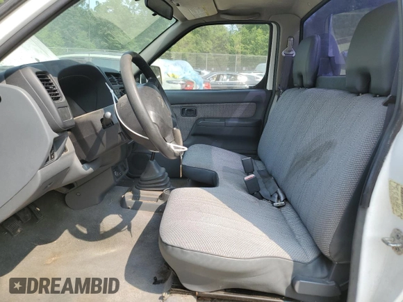 2001 Nissan Frontier XE z VIN 1N6DD21S41C395492, wystawiony jako Copart lot #59430105 z przebiegiem 108 576 mil mil oraz Czysty tytuł • Clean title. Historia ofert i sprzedaży dostępna na DreamBid. Obrazek 7.