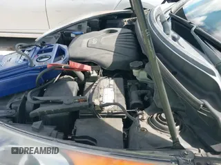 2015 Hyundai Veloster z VIN KMHTC6AD6FU229384, wystawiony jako IAAI lot #43347439 z przebiegiem 144 004 mil mil oraz . Historia ofert i sprzedaży dostępna na DreamBid. Obrazek 13.