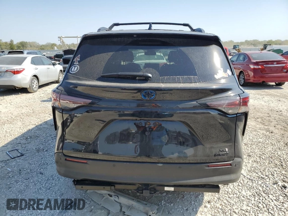 2024 Toyota Sienna LE with VIN 5TDCSKFC7RS130811, listed as a Copart auction lot 75768254 with 7,656 mi miles and Salvage Title. Bid and sale history available at carsss.com. Image 6.