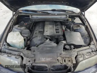2001 BMW 3 Series 325i with VIN WBAAV33491FU89290, listed as a Copart auction lot 81671414 with 222,339 mi miles and Clean Title. Bid and sale history available at carsss.com. Image 11.