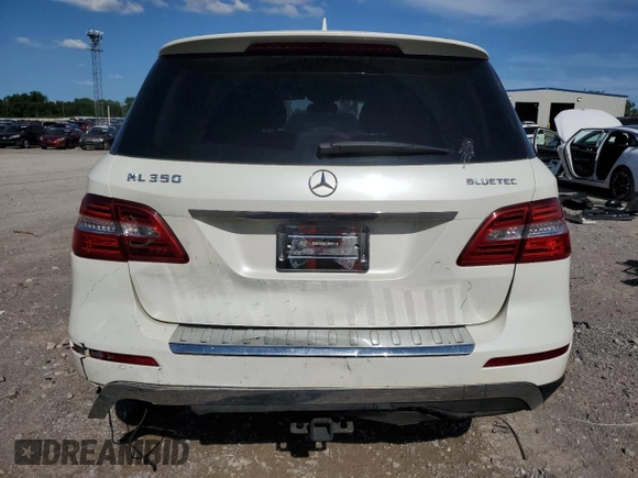 2013 Mercedes-Benz M 350 z VIN 4JGDA2EB5DA150900, wystawiony jako Copart lot #53835195 z przebiegiem 123 411 mil mil oraz Szkoda całkowita • Salvage title. Historia ofert i sprzedaży dostępna na DreamBid. Obrazek 6.
