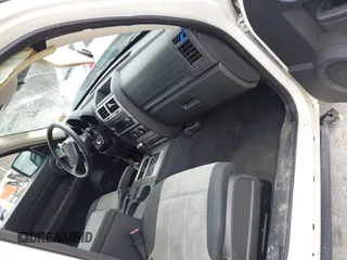 2007 Dodge Nitro SXT with VIN 1D8GU28K77W727391, listed as a IAAI auction lot 41869288 with 214,920 mi miles. Bid and sale history available at carsss.com. Image 5.