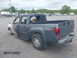 2008 GMC Canyon SLE2 with VIN 1GTDT43EX88208696, listed as a IAAI auction lot 40045967 with 112,084 mi miles. Bid and sale history available at carsss.com. Image 3.