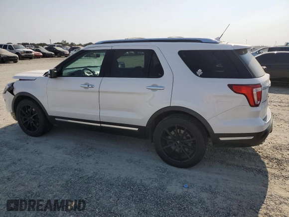 2018 Ford Explorer Platinum with VIN 1FM5K8HT8JGB32408, listed as a Copart auction lot 59819545 with 128,045 mi miles and Salvage title. Bid and sale history available at DreamBid. Image 2.