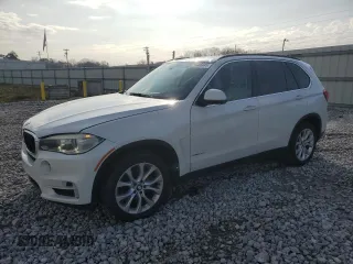 2016 BMW X5 sDrive35i with VIN 5UXKR2C56G0H42674, listed as a Copart auction lot 45086945 with 246,410 mi miles and Salvage Title. Bid and sale history available at carsss.com. Image 1.