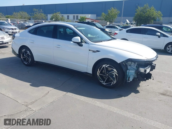 2024 Hyundai Sonata SEL z VIN KMHL14JA6RA426688, wystawiony jako IAAI lot #42290797 z przebiegiem 430 mil mil oraz . Historia ofert i sprzedaży dostępna na DreamBid. Obrazek 1.