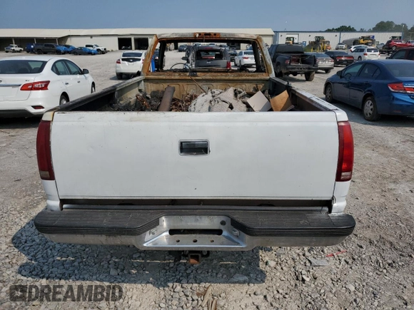 2000 Chevrolet Silverado 2500 z VIN 1GCGK24R0YR118635, wystawiony jako Copart lot #59222665 z przebiegiem Nie podano mil oraz Szkoda całkowita • Salvage title. Historia ofert i sprzedaży dostępna na DreamBid. Obrazek 6.