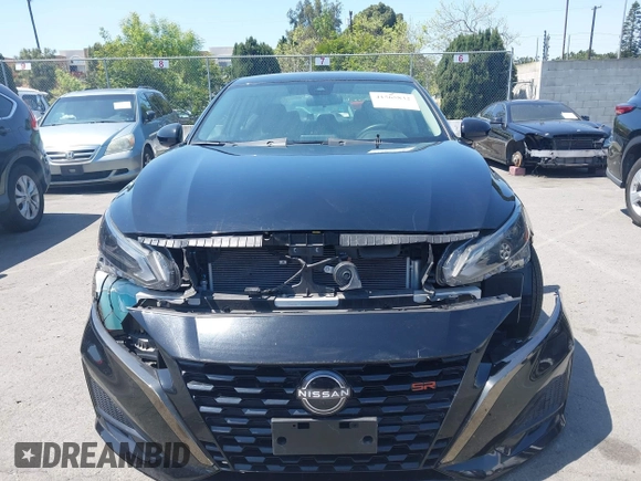 2024 Nissan Altima SR z VIN 1N4BL4CV0RN350796, wystawiony jako IAAI lot #41565832 z przebiegiem 13 078 mil mil oraz . Historia ofert i sprzedaży dostępna na DreamBid. Obrazek 13.