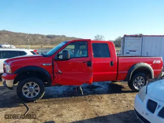 2005 Ford Super Duty F-250 XL with VIN 1FTSW21P75ED22014, listed as a IAAI auction lot 41650911 with 182,159 mi miles. Bid and sale history available at carsss.com. Image 15.