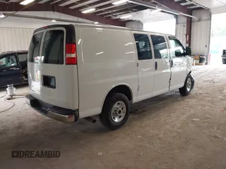 2022 Chevrolet Express Cargo with VIN 1GCWGAFP4N1155524, listed as a IAAI auction lot 42389470 with 33,655 mi miles and . Bid and sale history available at DreamBid. Image 4.