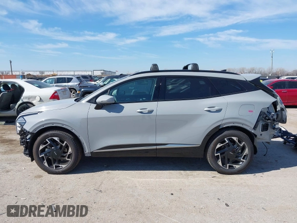 2024 Kia Sportage SX-Prestige with VIN 5XYK53DF3RG233940, listed as a IAAI auction lot 41643523 with 1,018 mi miles and . Bid and sale history available at carsss.com. Image 15.