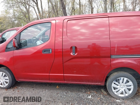 2019 Nissan NV200 S z VIN 3N6CM0KN9KK702885, wystawiony jako IAAI lot #41929555 z przebiegiem 62 669 mil mil oraz . Historia ofert i sprzedaży dostępna na DreamBid. Obrazek 14.