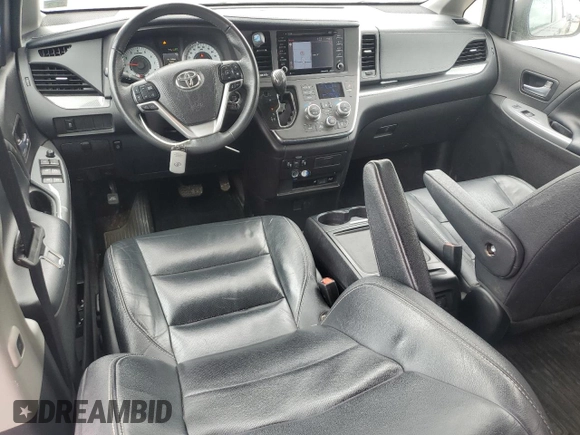 2018 Toyota Sienna SE with VIN 5TDXZ3DC1JS934855, listed as a Copart auction lot 60101785 with 53,726 mi miles and Salvage title. Bid and sale history available at DreamBid. Image 8.