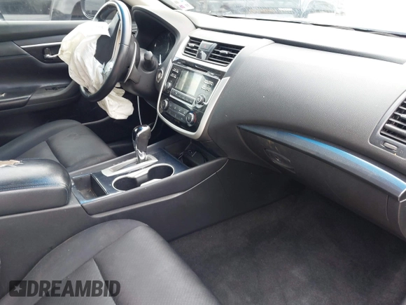 2018 Nissan Altima SR with VIN 1N4AL3AP5JC135313, listed as a IAAI auction lot 41964455 with 86,042 mi miles and . Bid and sale history available at carsss.com. Image 5.