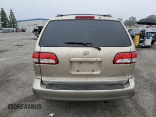 2001 Toyota Sienna LE with VIN 4T3ZF13C01U333507, listed as a Copart auction lot 86604984 with 192,377 mi miles and Salvage Title. Bid and sale history available at carsss.com. Image 6.