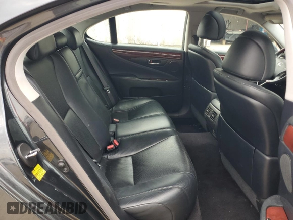 2007 Lexus LS 460 with VIN JTHBL46F175005741, listed as a Copart auction lot 59982435 with 225,398 mi miles and Clean title. Bid and sale history available at DreamBid. Image 10.