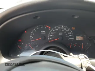2002 Chevrolet Camaro z VIN 2G1FP22KX22155567, wystawiony jako Copart lot #61451035 z przebiegiem 192 985 mil mil oraz Czysty tytuł • Clean title. Historia ofert i sprzedaży dostępna na DreamBid. Obrazek 9.