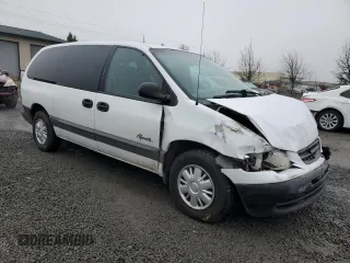1998 Plymouth Voyager SE z VIN 2P4GP4436WR761213, wystawiony jako Copart lot #88697275 z przebiegiem 126 861 mil mil oraz Szkoda całkowita • Salvage title. Historia ofert i sprzedaży dostępna na DreamBid. Obrazek 4.