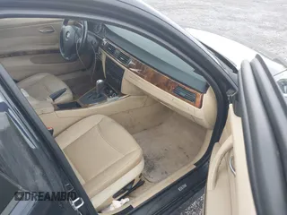 2006 BMW 3 Series 325i with VIN WBAVB13536KX37524, listed as a IAAI auction lot 42040781 with 123,020 mi miles. Bid and sale history available at carsss.com. Image 5.