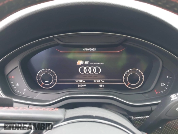 2018 Audi S5 Prestige z VIN WAUR4AF54JA040952, wystawiony jako IAAI lot #41999272 z przebiegiem 57 983 mil mil oraz . Historia ofert i sprzedaży dostępna na DreamBid. Obrazek 7.
