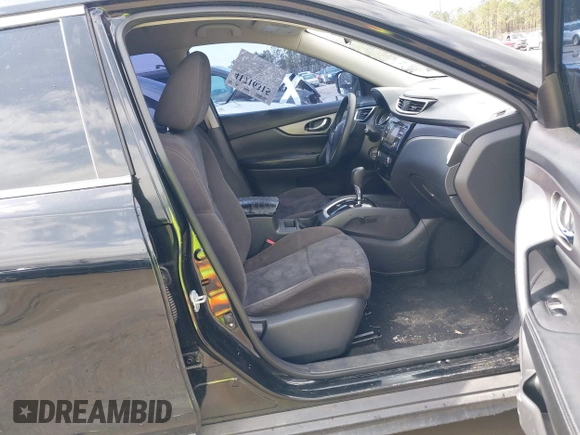 2015 Nissan Rogue SV with VIN KNMAT2MT3FP524304, listed as a IAAI auction lot 41716315 with 207,783 mi miles. Bid and sale history available at carsss.com. Image 5.