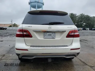 2013 Mercedes-Benz M 350 z VIN 4JGDA5HB2DA105961, wystawiony jako Copart lot #57936645 z przebiegiem 93 293 mil mil oraz Szkoda całkowita • Salvage title. Historia ofert i sprzedaży dostępna na DreamBid. Obrazek 6.