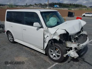 2006 Scion xB z VIN JTLKT324764044312, wystawiony jako IAAI lot #42183613 z przebiegiem 249 038 mil mil oraz . Historia ofert i sprzedaży dostępna na DreamBid. Obrazek 1.