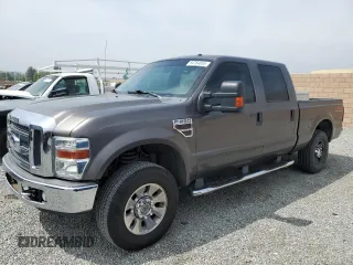 2008 Ford F-250 XL z VIN 1FTSW21R18EB53064, wystawiony jako Copart lot #54764055 z przebiegiem 217 964 mil mil oraz Czysty tytuł • Clean title. Historia ofert i sprzedaży dostępna na DreamBid. Obrazek 1.