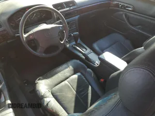 1997 Acura CL z VIN 19UYA1256VL020498, wystawiony jako Copart lot #77040994 z przebiegiem 202 124 mil mil oraz Czysty tytuł • Clean title. Historia ofert i sprzedaży dostępna na DreamBid. Obrazek 8.