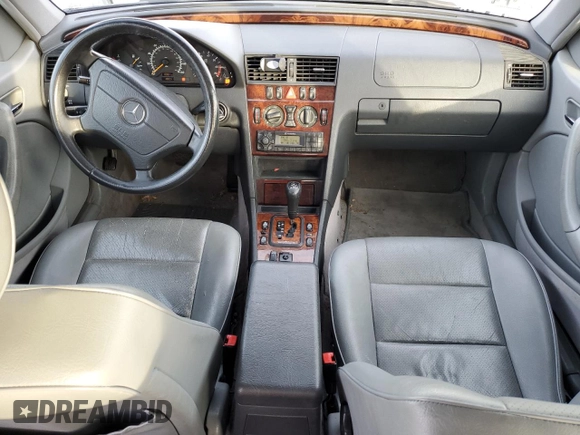 2000 Mercedes-Benz C 230 Kompressor with VIN WDBHA24G7YA822415, listed as a Copart auction lot 44250475 with 180,311 mi miles and Salvage Title. Bid and sale history available at carsss.com. Image 8.