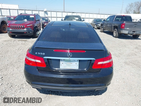 2011 Mercedes-Benz E-Class E 550 with VIN WDDKJ7CB7BF076428, listed as a IAAI auction lot 41785339 with 111,582 mi miles. Bid and sale history available at carsss.com. Image 15.