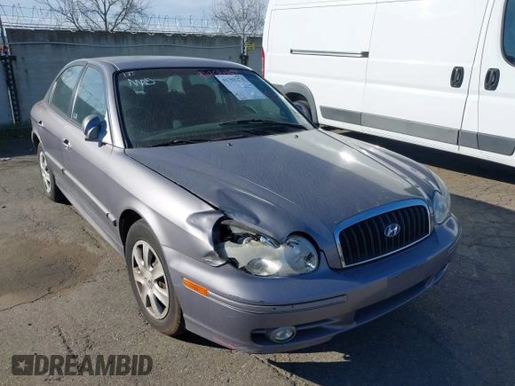 2005 Hyundai Sonata GL with VIN KMHWF25S25A189598, listed as a IAAI auction lot 41702272 with 116,143 mi miles. Bid and sale history available at carsss.com. Image 6.