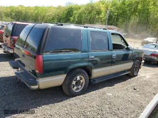 1999 Chevrolet Tahoe with VIN 1GNEC13R2XJ536828, listed as a Copart auction lot 53610465 with 201,276 mi miles and Salvage Title. Bid and sale history available at carsss.com. Image 3.