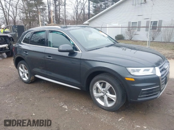 2020 Audi Q5 Premium Plus with VIN WA1BNAFY5L2010054, listed as a IAAI auction lot 41738526 with 83,152 mi miles. Bid and sale history available at carsss.com. Image 1.