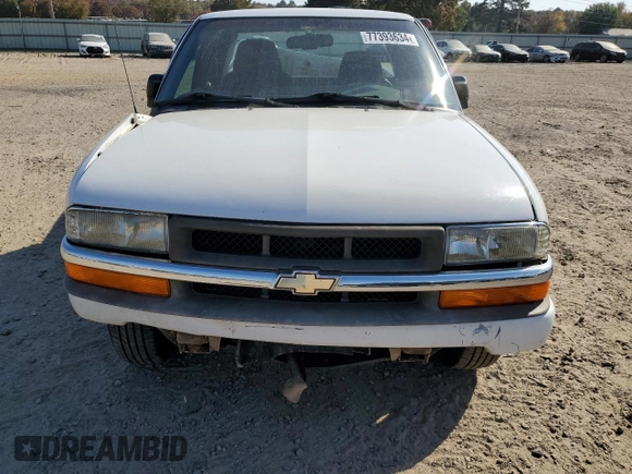 2001 Chevrolet S-10 LS with VIN 1GCCS195218201848, listed as a Copart auction lot 77393634 with 113,865 mi miles and Salvage Title. Bid and sale history available at DreamBid. Image 5.
