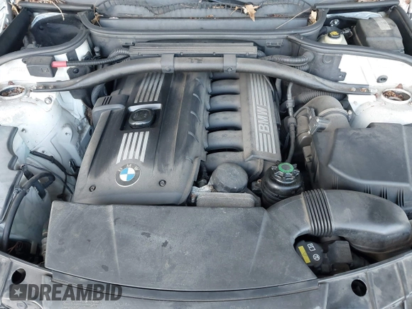 2008 BMW X3 3.0si with VIN WBXPC93448WJ18864, listed as a IAAI auction lot 42080625 with 190,322 mi miles. Bid and sale history available at carsss.com. Image 10.