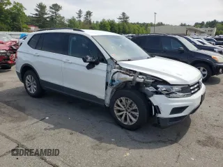 2018 Volkswagen Tiguan S z VIN 3VV1B7AX1JM072635, wystawiony jako Copart lot #58413425 z przebiegiem 79 514 mil mil oraz Szkoda całkowita • Salvage title. Historia ofert i sprzedaży dostępna na DreamBid. Obrazek 4.