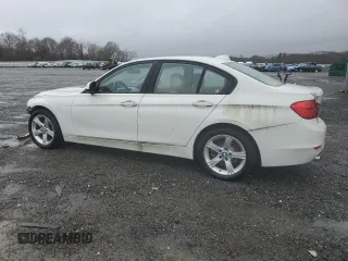 2013 BMW 3 Series 328i xDrive with VIN WBA3B5C58DF595000, listed as a Copart auction lot 86827524 with 0 mi miles and Clean Title. Bid and sale history available at carsss.com. Image 2.