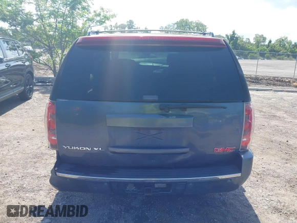 2007 GMC Yukon XL with VIN 1GKFK66867J172479, listed as a IAAI auction lot 42393131 with 232,160 mi miles and . Bid and sale history available at DreamBid. Image 16.