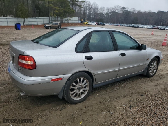 2004 Volvo S40 with VIN YV1VS27574F041235, listed as a Copart auction lot 80369524 with 95685 miles and Clean Title. Bid and sale history available at carsss.com. Image 3.